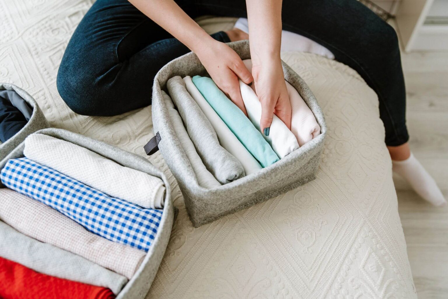 How to Best Declutter Your Home: 9 Easy Hacks