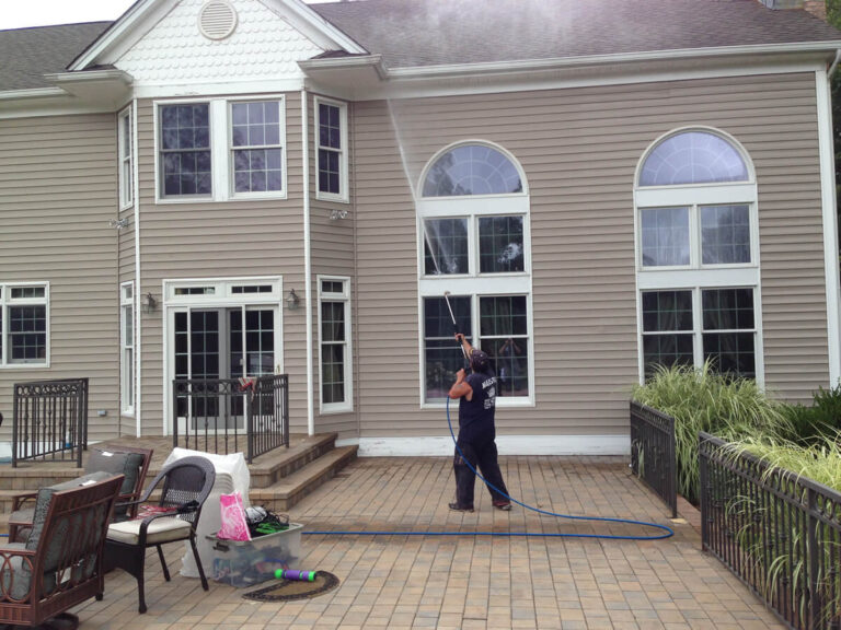 4 Reasons Why You Must Wash Your House Exterior