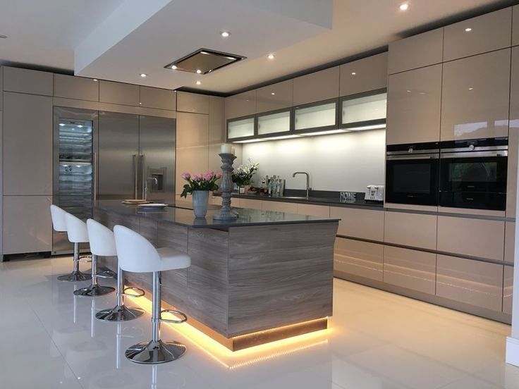 Modern Kitchen Interior Designs: Remodel Your Kitchen Area Now!