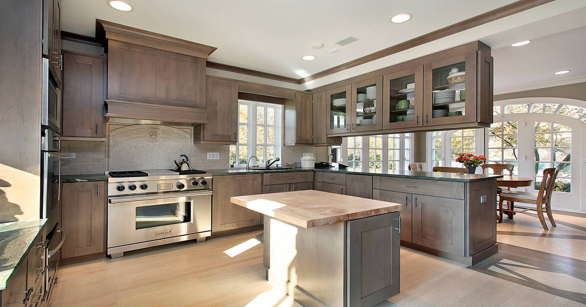 Modern Kitchen Interior Designs: Remodel Your Kitchen Area Now!