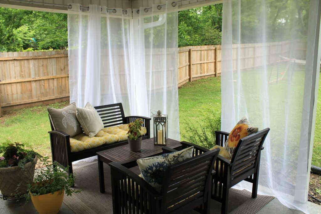 Beautiful Outdoor Patio Blinds, What To Use Weigh Down Outdoor Curtains