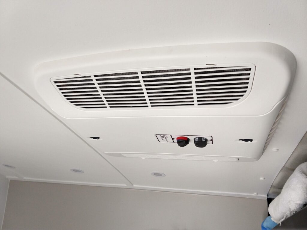 Rooftop Air Conditioner Vs. Central Air for Your Van 