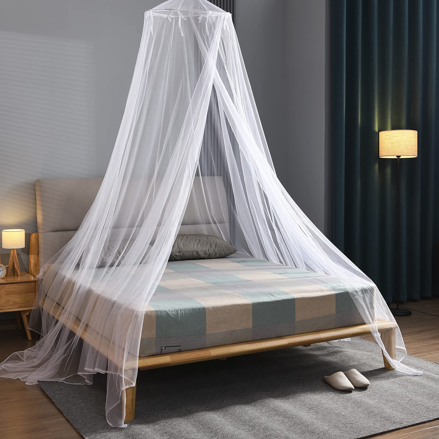 What Are Kids’ Canopy Beds? Learn Everything You Need to Know