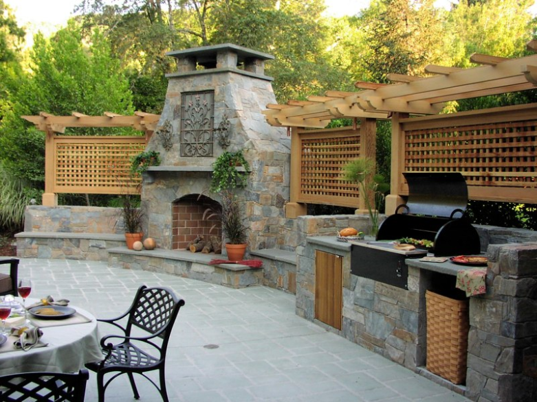 Build the Ultimate Backyard Kitchen 