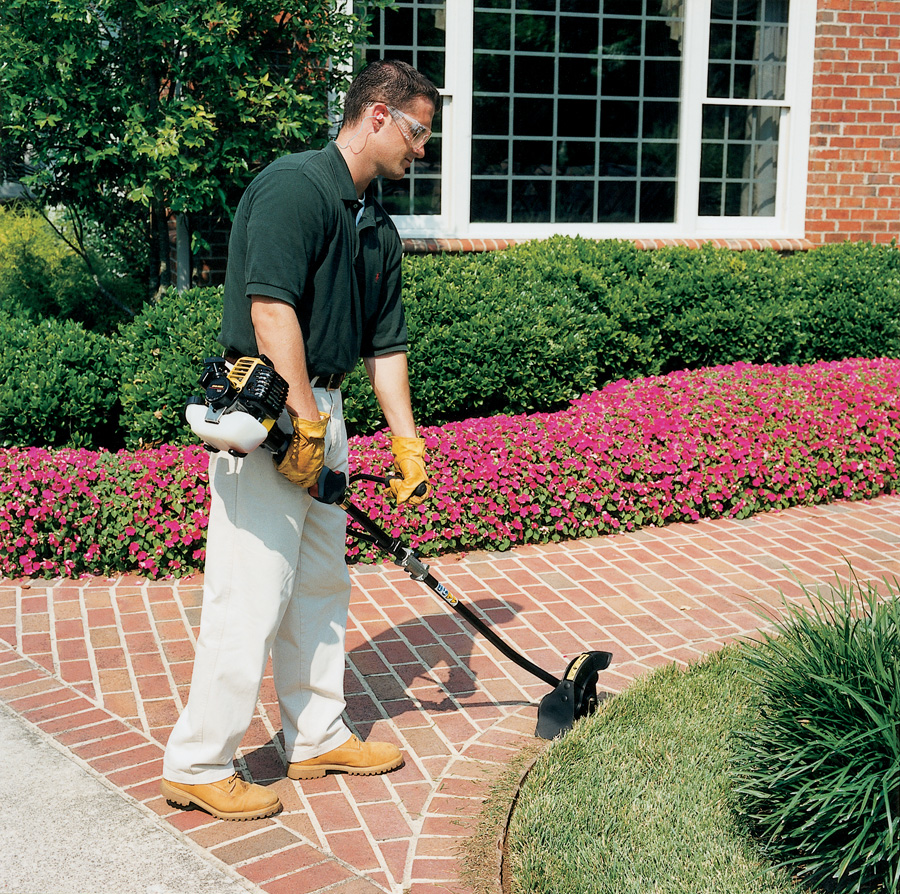 Tips for Commercial Landscaping Maintenance 