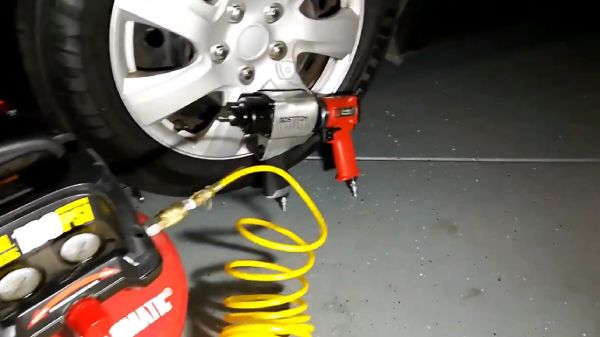 Use an Impact Wrench by Air Compressor 