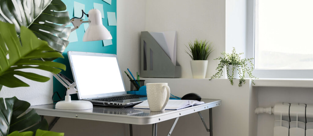 How To Choose A Desk For Your Modern Home