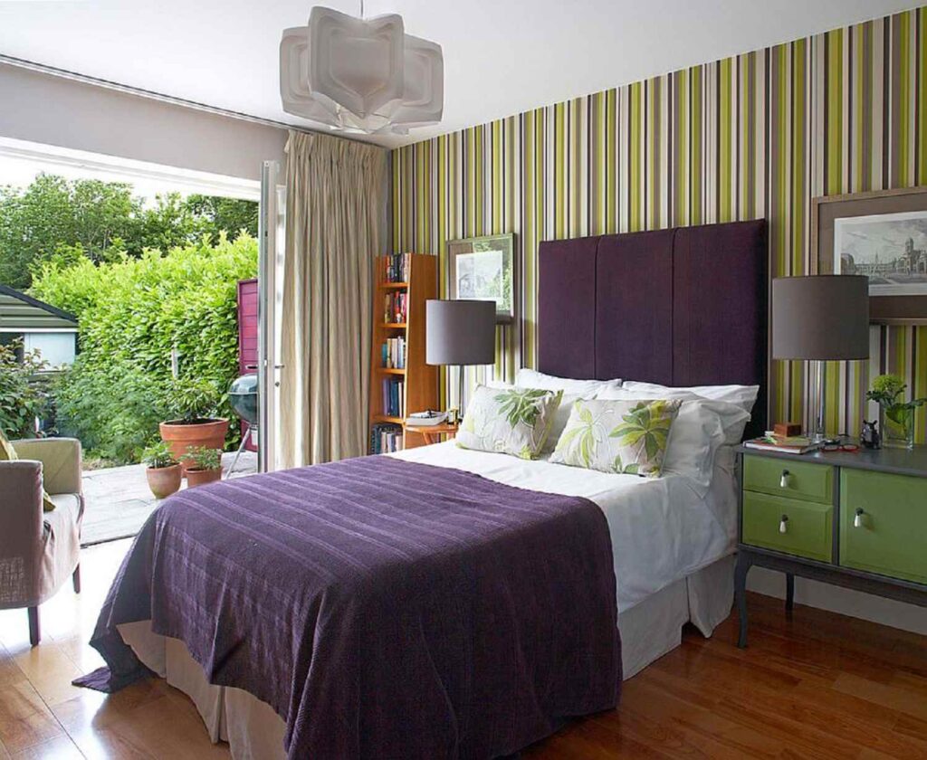 Dazzle your Room Space with Vertical Stripes 