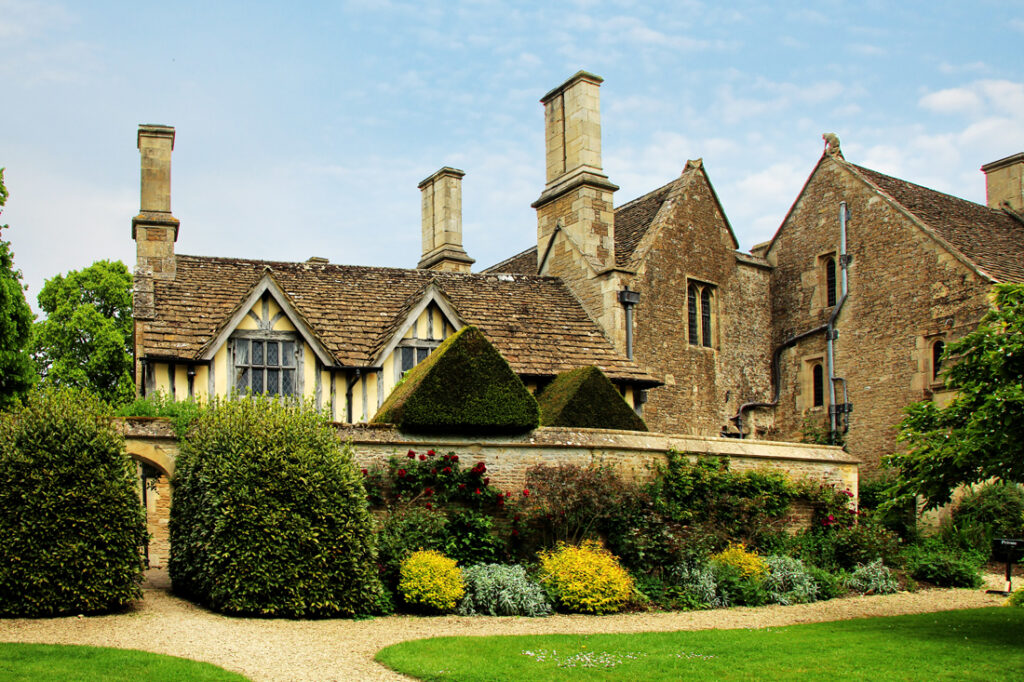 Levels of listed building status in England 