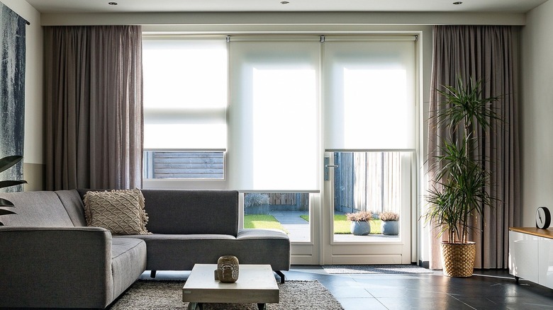 Mistakes to Avoid When Buying Curtains for Your Living Room 