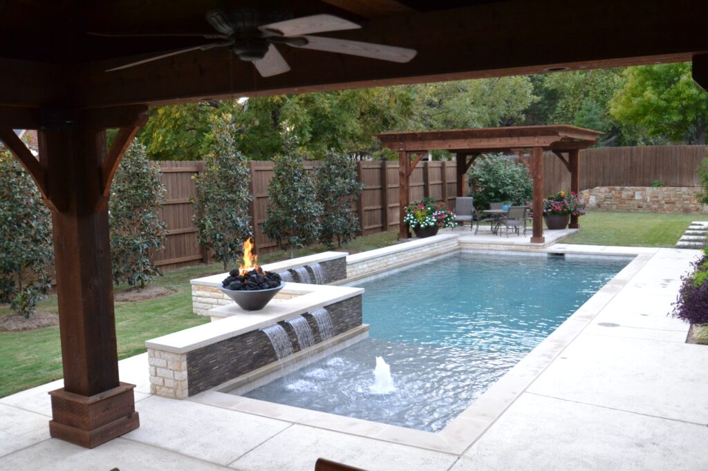 Small Backyard Pool Ideas For Refreshing Summer