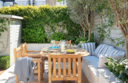 Turn Your Garden Into An Extra Dining Area