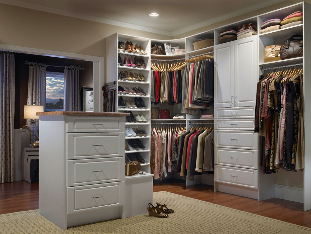 Useful Ideas of Open Wardrobe To Enhance Your Home Decor