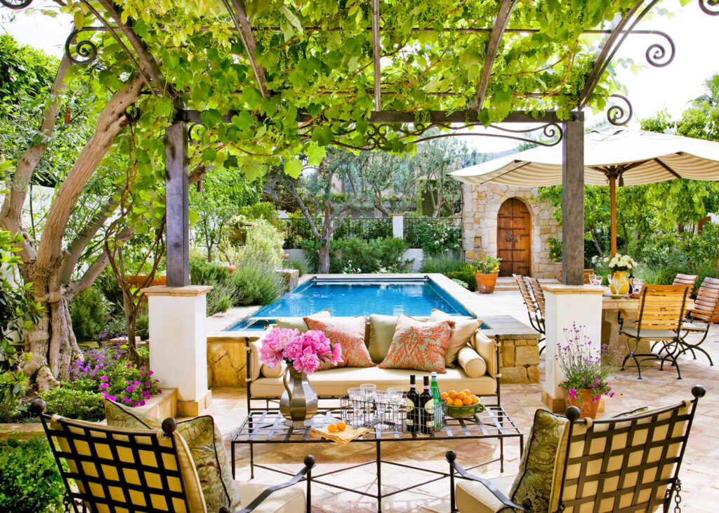 reating An Attractive Outdoor Space For Entertaining Guests