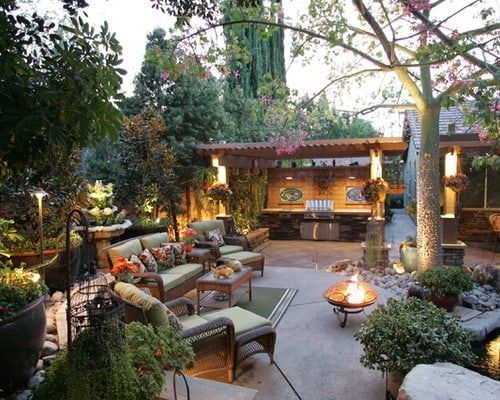 reating An Attractive Outdoor Space For Entertaining Guests