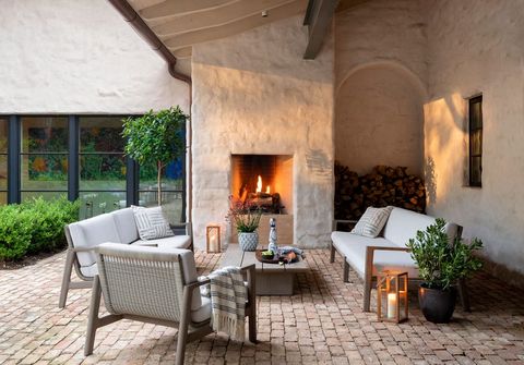 reating An Attractive Outdoor Space For Entertaining Guests