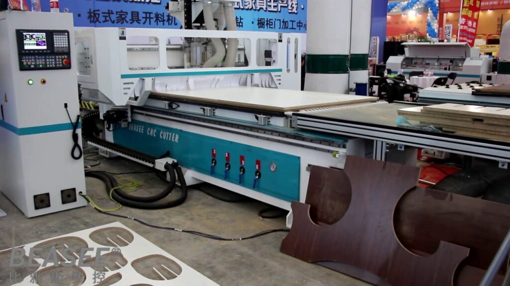 CNC Wood Cutting Machines 