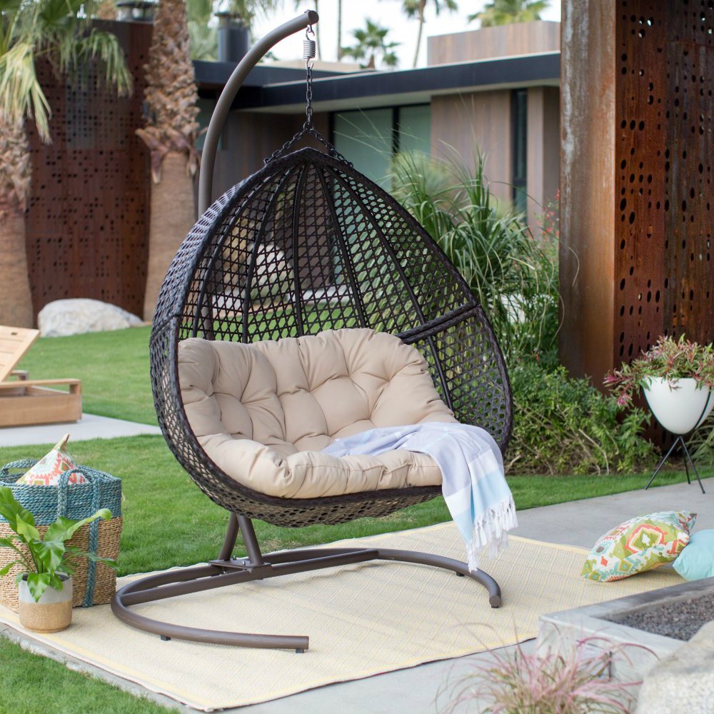 outdoor furniture 