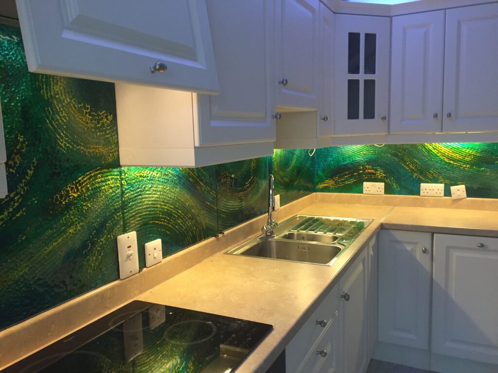 Aluminum Splashbacks For Home Decor 