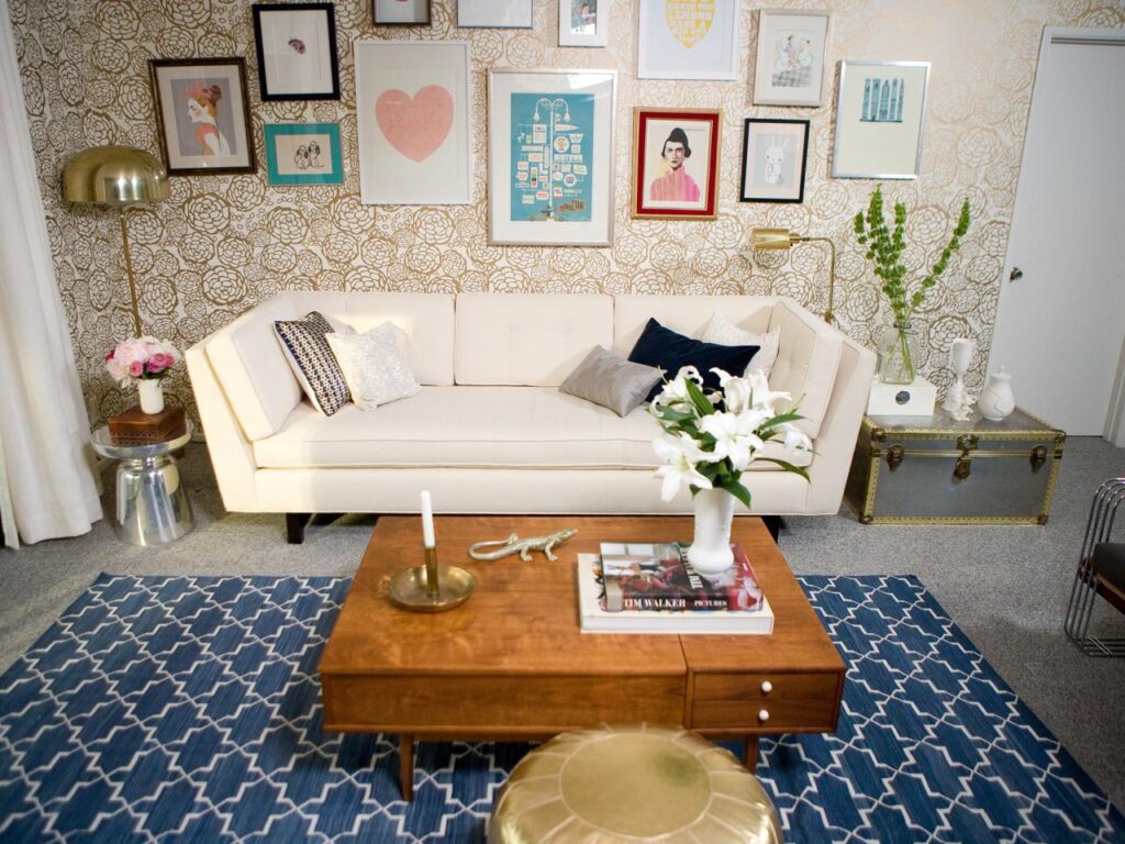 Match Your Wall Decor With Your Furniture 