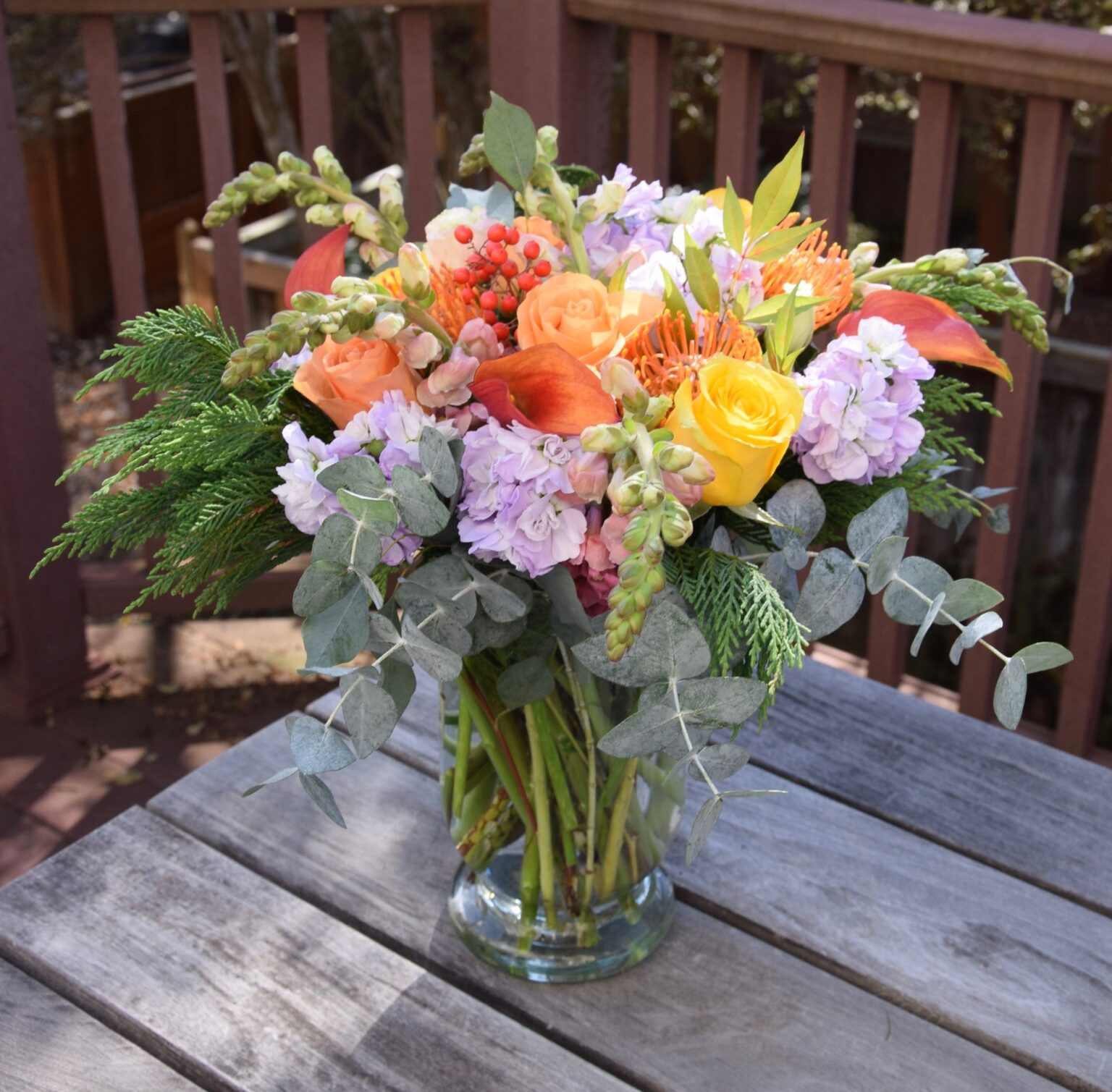 Decorative Flower Vases Designs Add Elegance to Your Space!