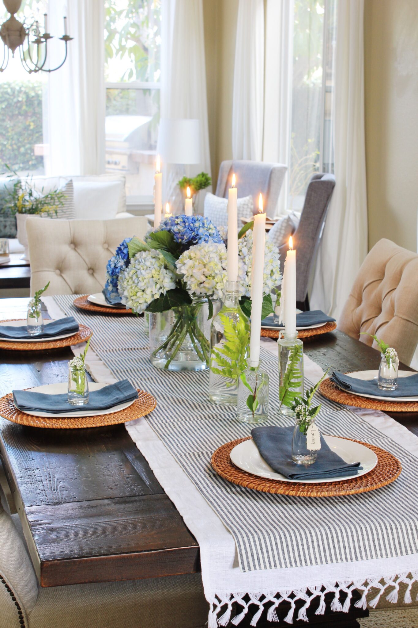 what-can-i-put-in-the-centerpiece-of-my-dining-room-table