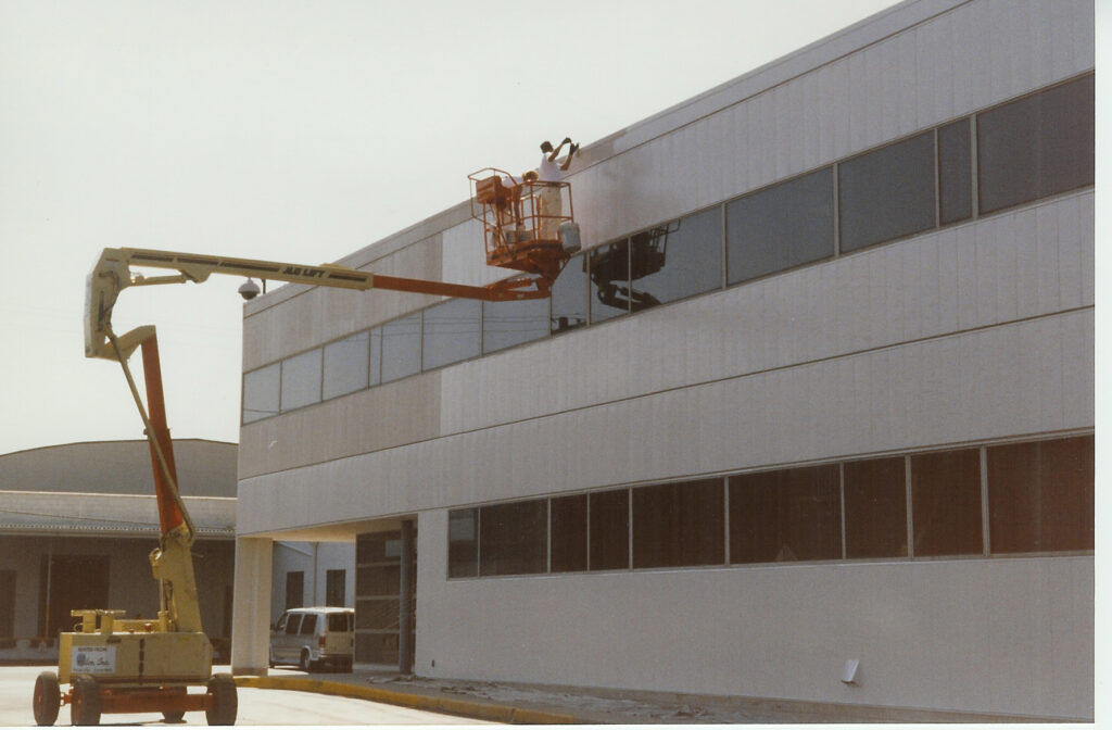 Repaint Your Commercial Building 2 1024x672 