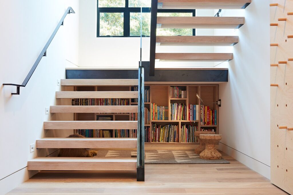 Smart Staircases For Small Spaces 
