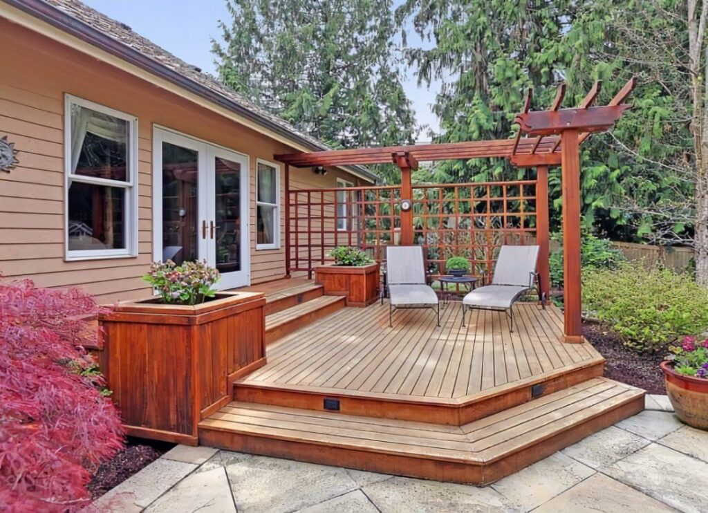 Best Deck Designs For Your Yard 