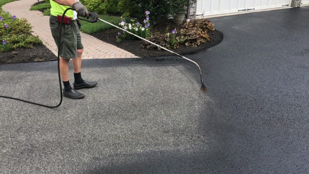 Driveway Sealcoating and Driveway Sealing 