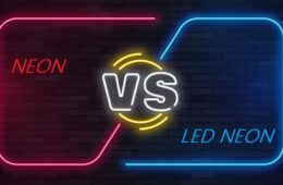 Echo Neon vs Lucky Neon