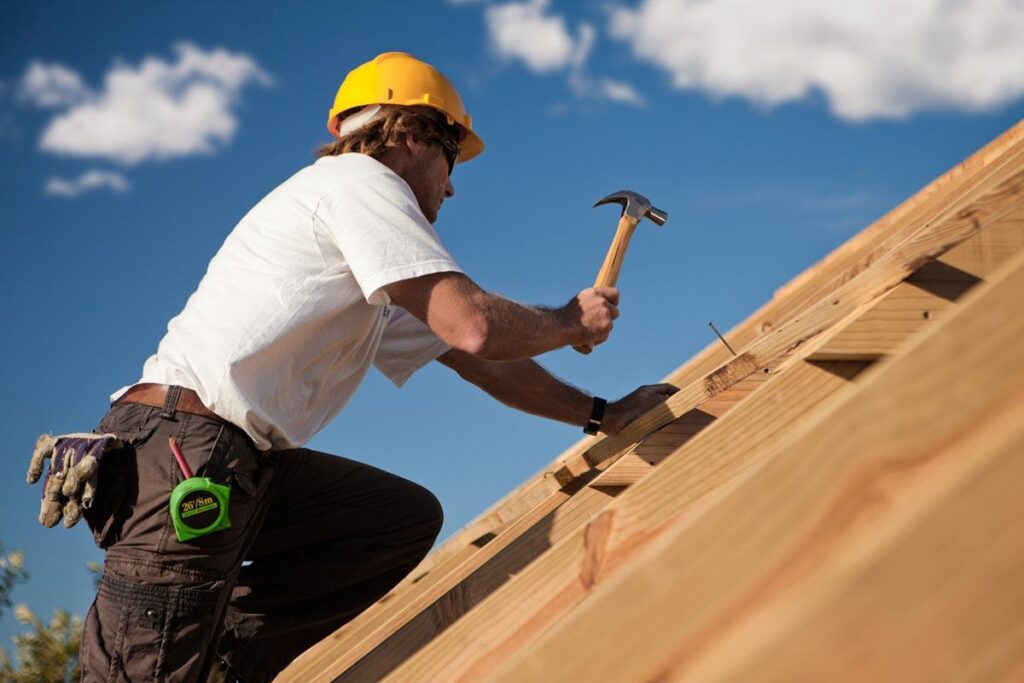 استخدام یک دست ساز برای تعمیرات خانه شما 
