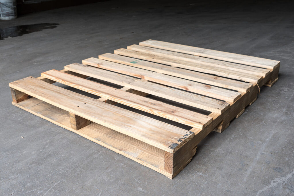 6 Benefits And Uses Of Wooden Pallets