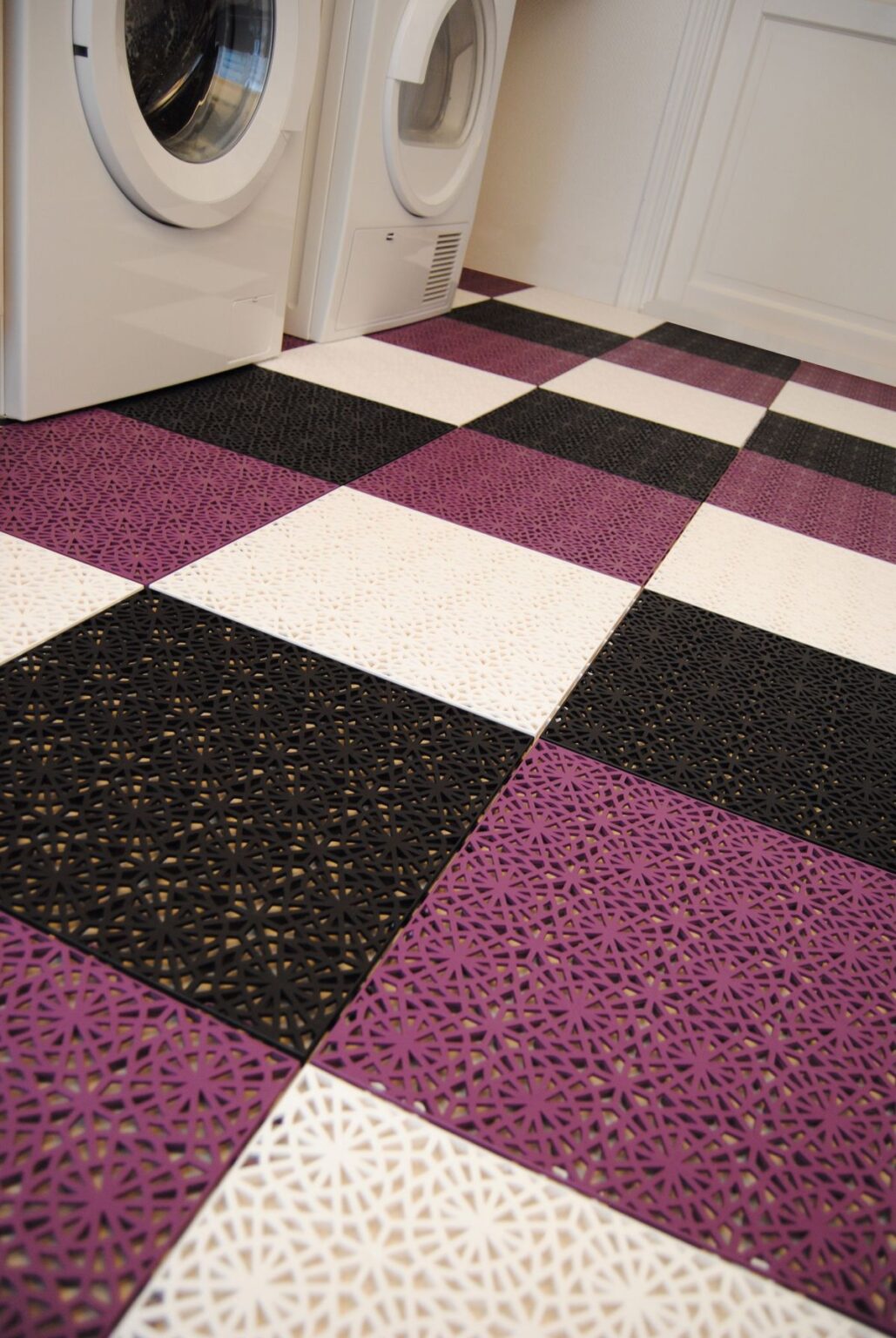 10 Creative Laundry Floor Tiles Ideas to Transform