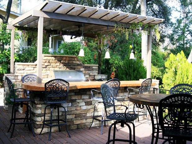 Guide to Remodeling Your Outdoor Kitchen 