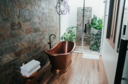 copper-bath-tub