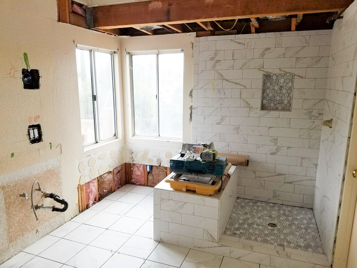 Tips to Properly Outfit a New Bathroom Construction