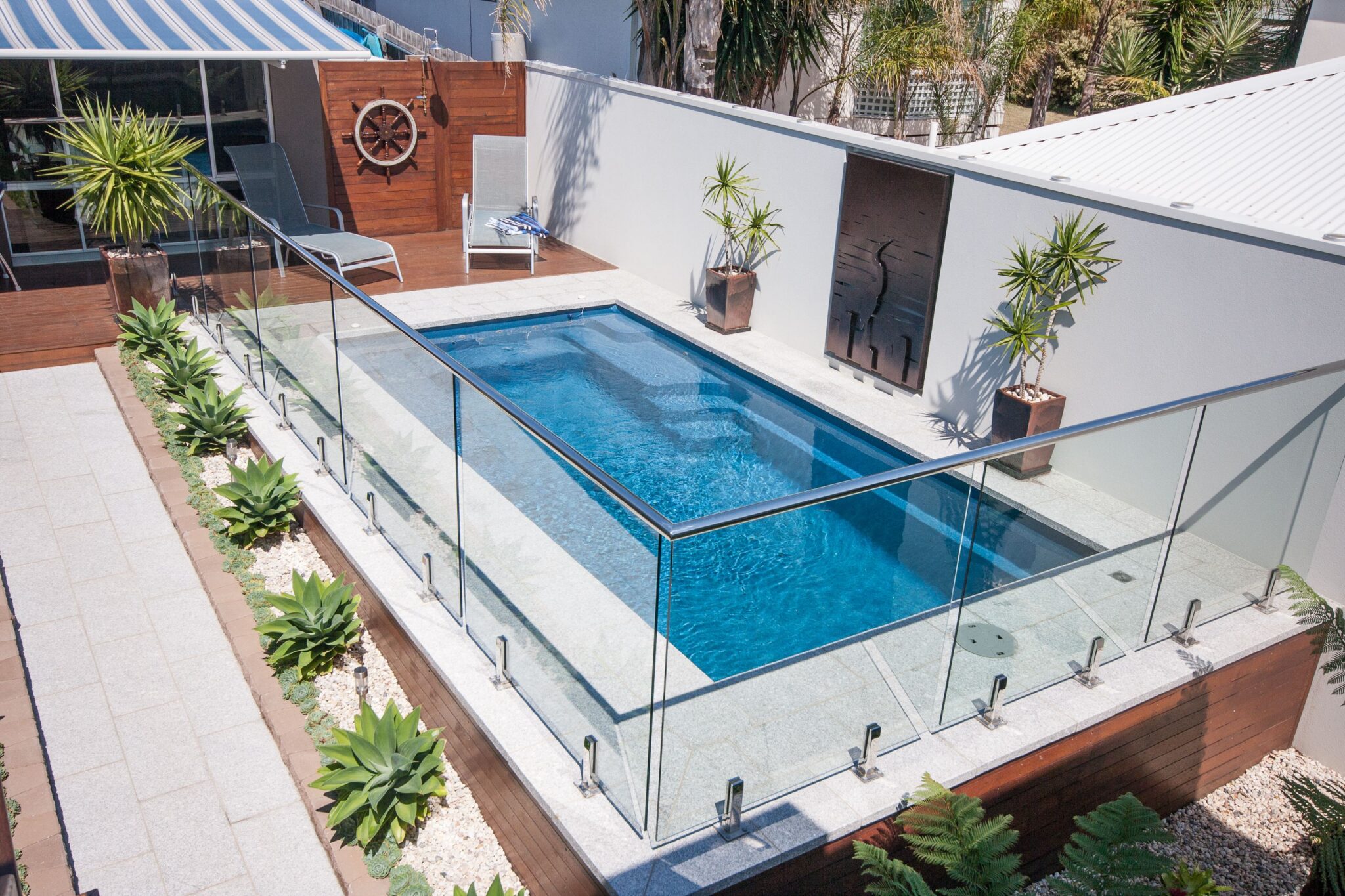 How to Select the Right Fibreglass Pool?