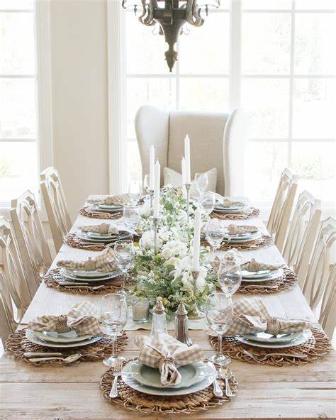 Table Setting Ideas for Hosting at Home 