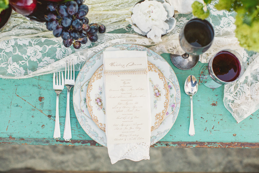 Table Setting Ideas for Hosting at Home 