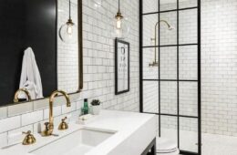 Vintage Black and White Bathroom Decor