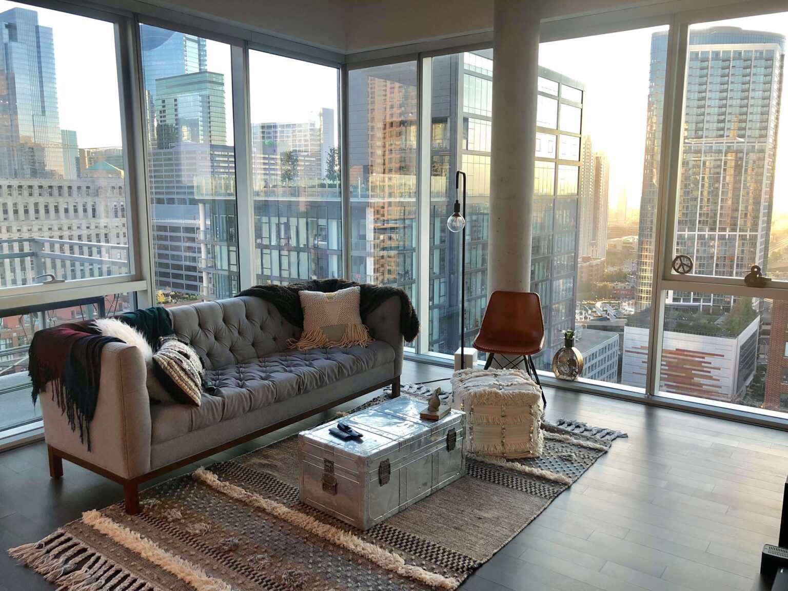From Floor to Ceiling: A Holistic Approach to Interior Design Dynamics