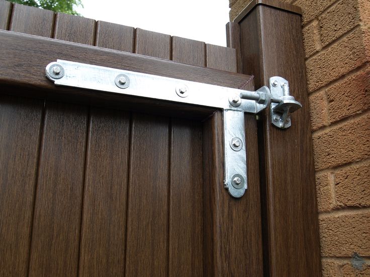Gate Hinges in Ensuring Smooth Operation and Longevity 