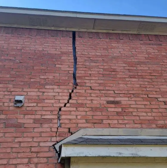 Homeowners-Should-Watch-For structural issues