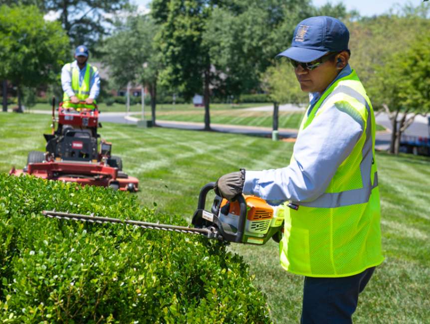 5 Benefits of Hiring Local Landscaping Service in Victoria, BC