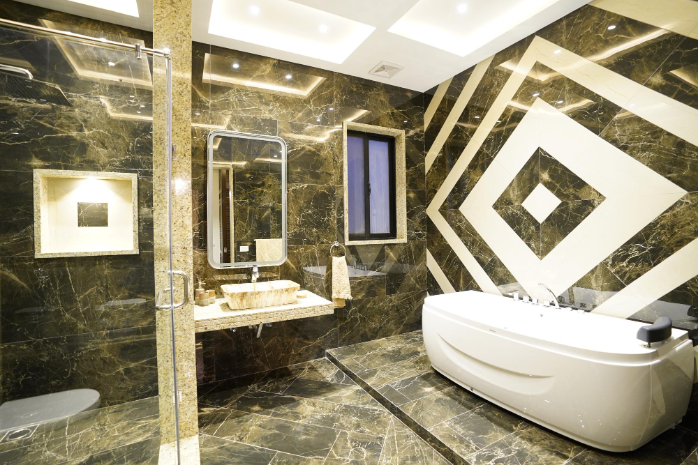 Modern Bathroom Mixed Materials Design