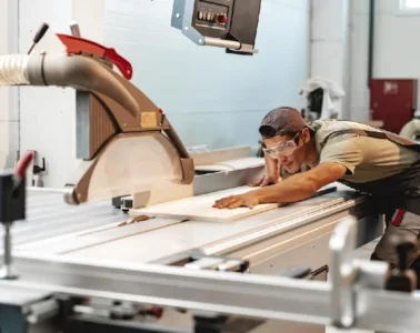 What Cabinets Are Best for Manufacturing Businesses_ (1)
