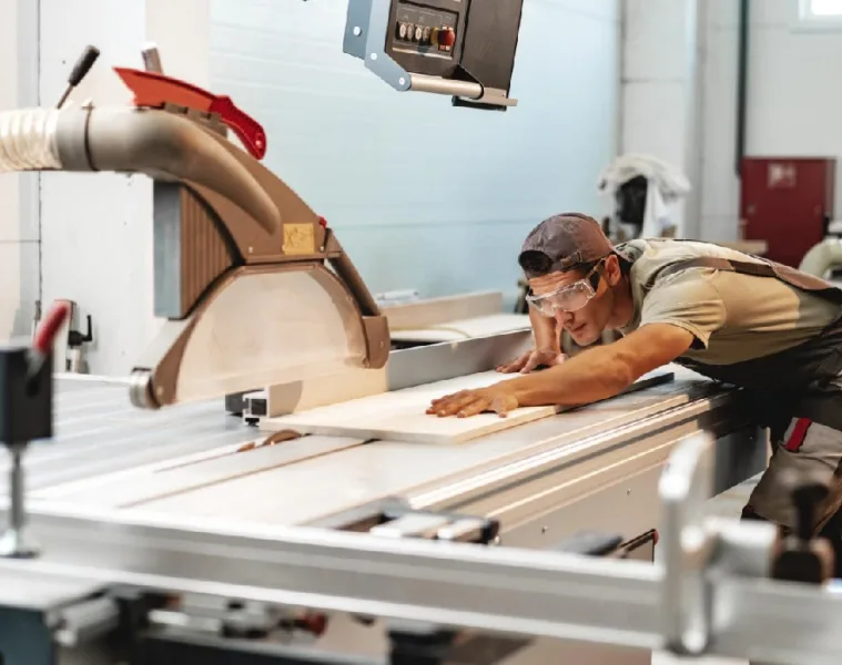 What Cabinets Are Best for Manufacturing Businesses_ (1)